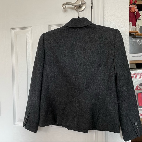 90’s Vintage Saville Blazer - 6 petite double-breasted wool. This is a … - Picture 10 of 11